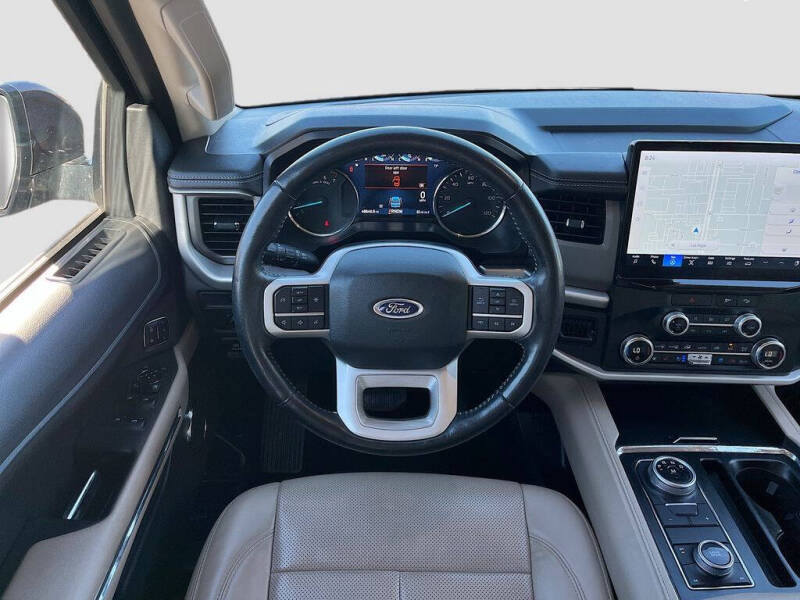 2022 Ford Expedition XLT