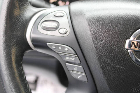 2020 Nissan Pathfinder SL