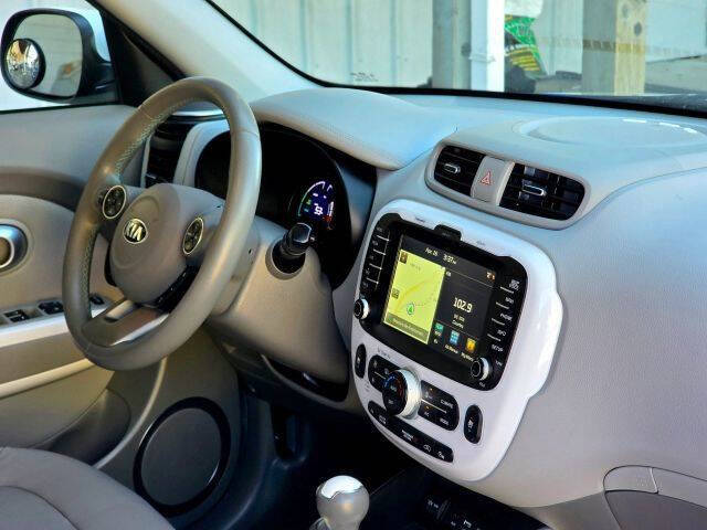 2015 Kia Soul EV +