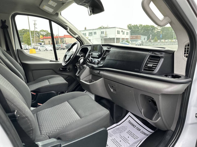 2023 Ford Transit 250