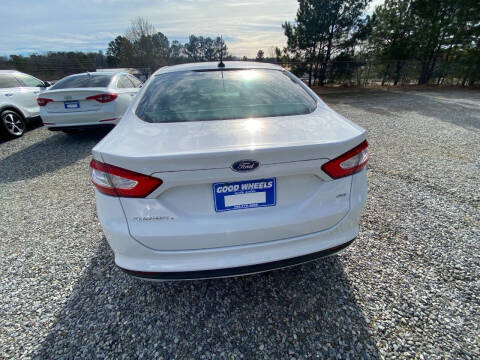 2013 Ford Fusion SE