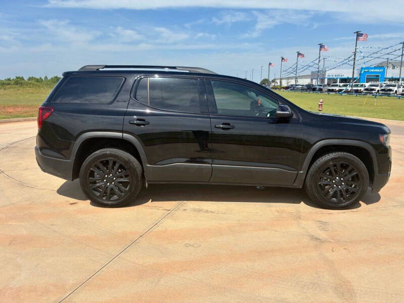 2022 GMC Acadia SLE