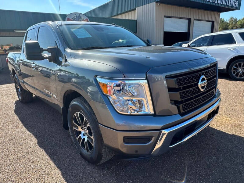 2020 Nissan Titan SV
