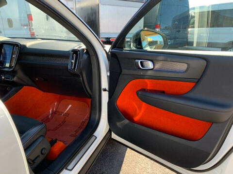 2019 Volvo XC40 T5 R-Design