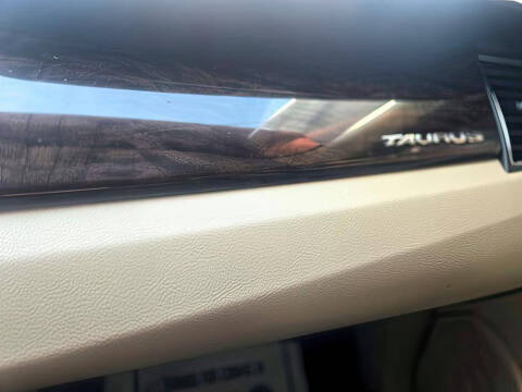 2014 Ford Taurus Limited