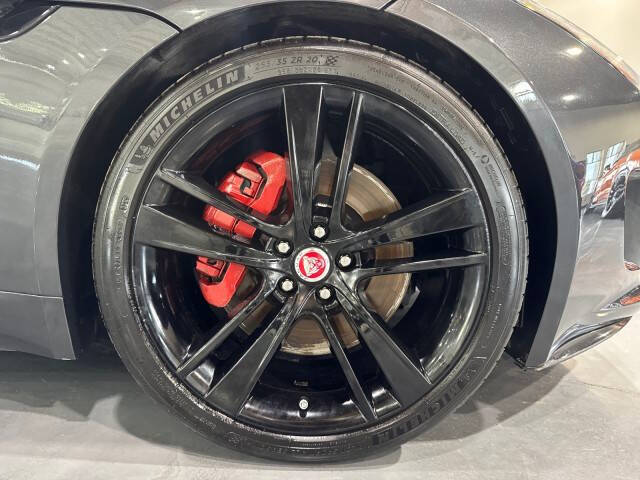 2017 Jaguar F-TYPE Premium