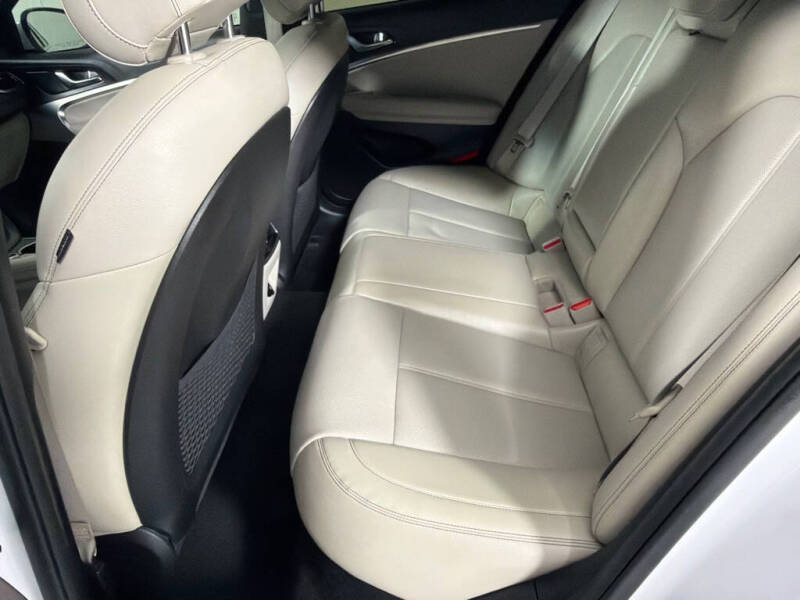 2022 Genesis G70