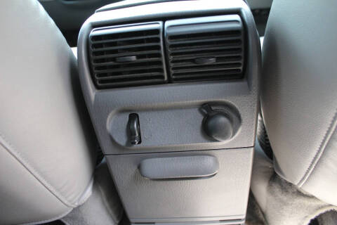 2004 Ford Explorer XLT