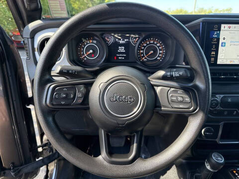 2024 Jeep Gladiator Sport