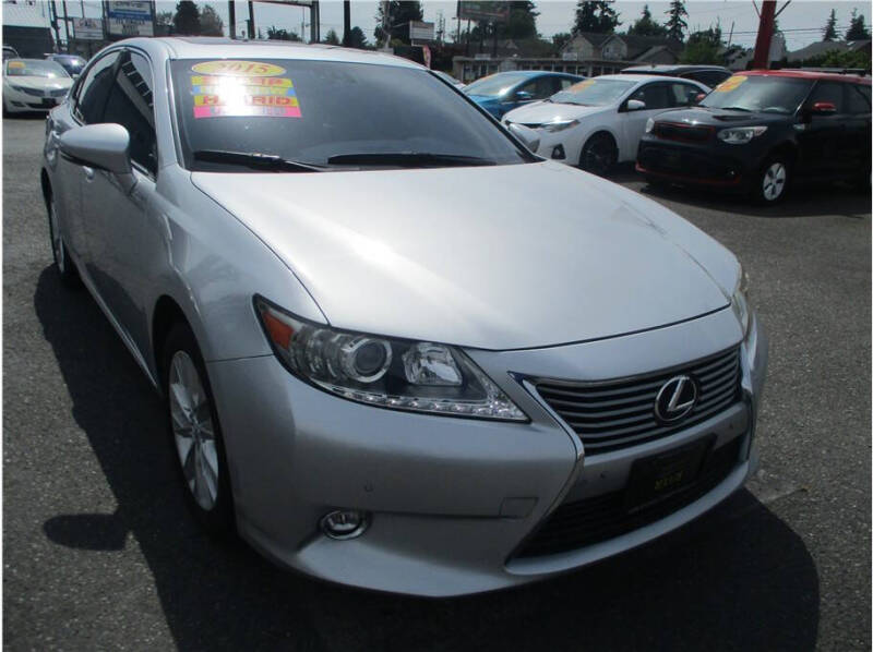 2015 Lexus ES 300h