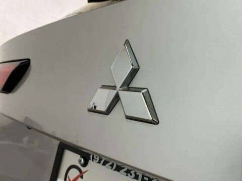 2025 Mitsubishi Outlander PHEV SEL