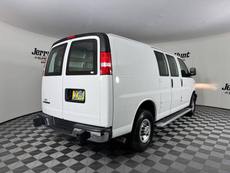 2024 Chevrolet Express 2500