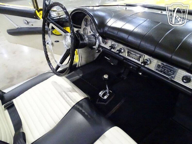 1957 Ford Thunderbird