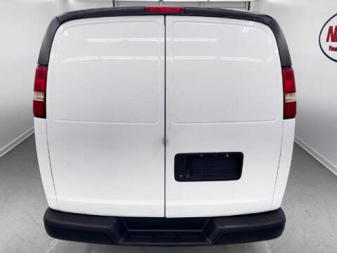 2017 Chevrolet Express 2500