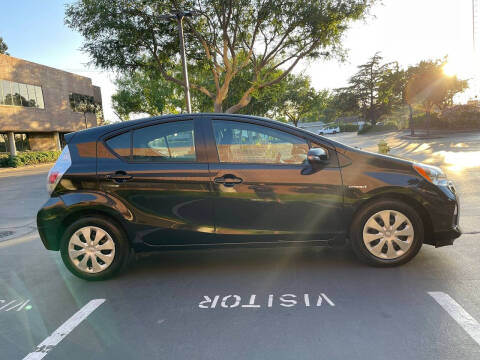 2014 Toyota Prius c Three