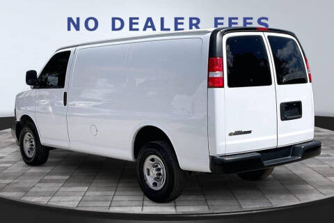 2023 Chevrolet Express 2500