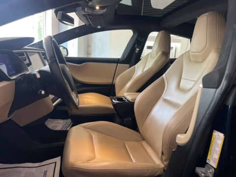2015 Tesla Model S P85D