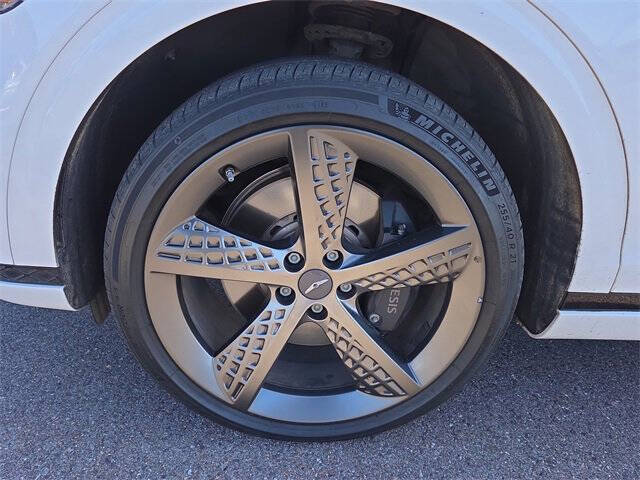 2023 Genesis GV70 2.5T Standard