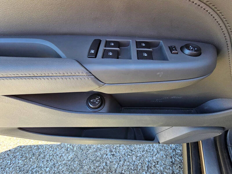 2011 Cadillac SRX Performance Collection