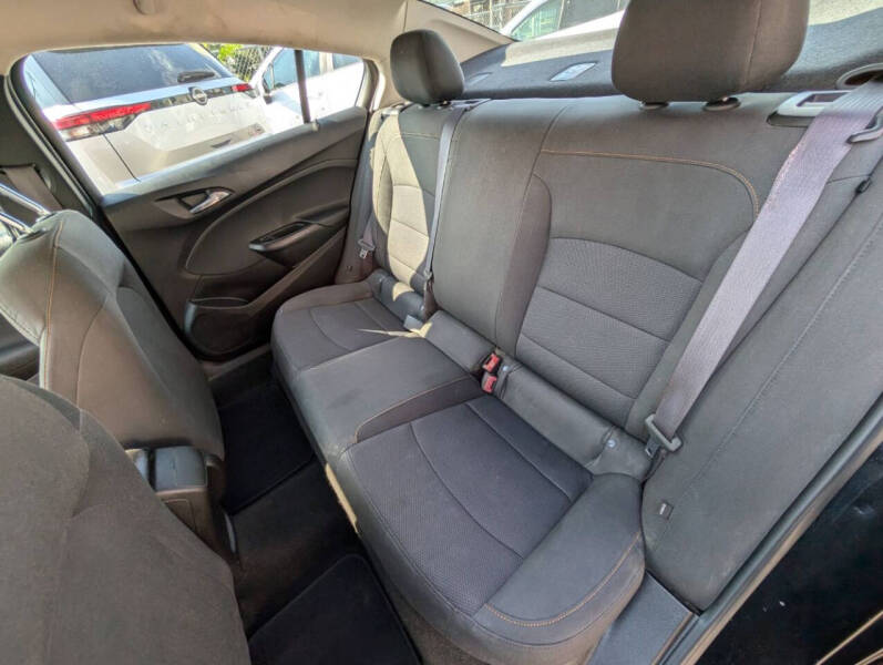 2017 Chevrolet Cruze LS Auto