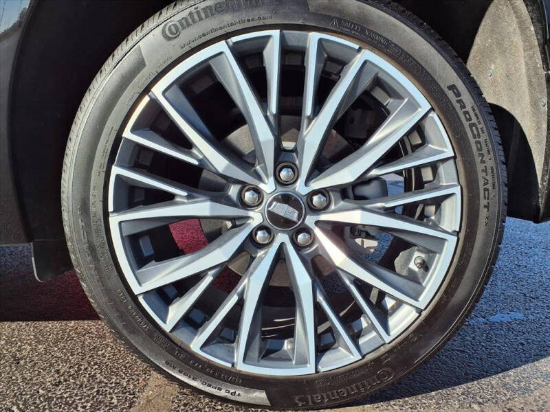 2024 Cadillac XT4 Sport