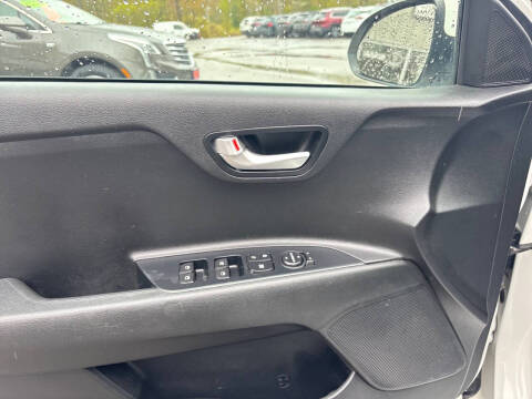 2018 Kia Rio 5-Door S