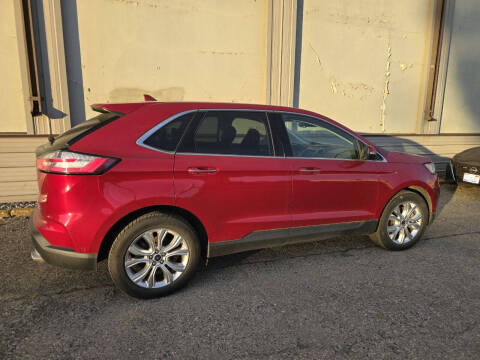 2020 Ford Edge Titanium