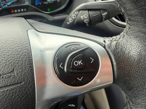 2017 Ford C-MAX Hybrid SE