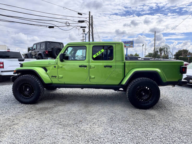 2025 Jeep Gladiator NightHawk