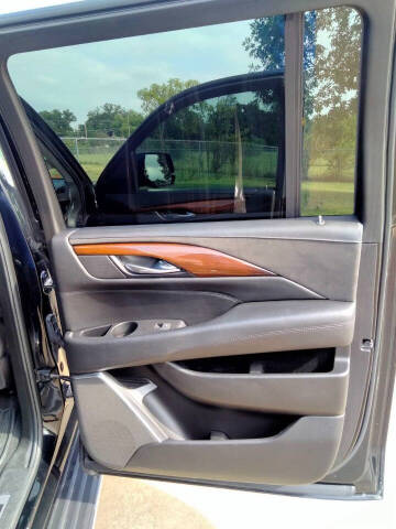 2018 Cadillac Escalade ESV Luxury