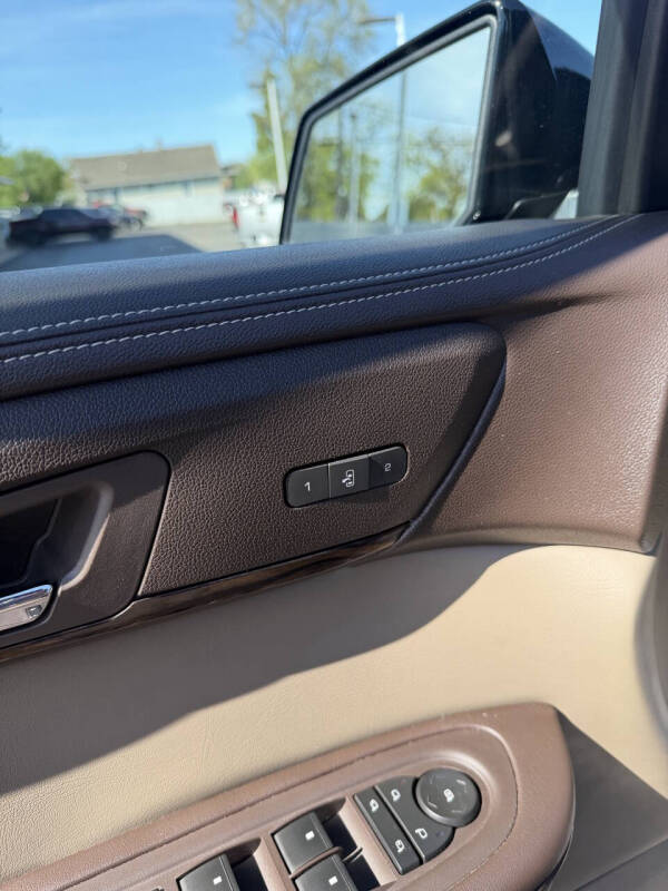 2016 GMC Acadia Denali
