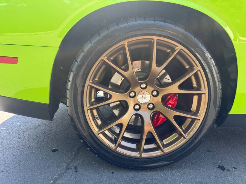 2015 Dodge Challenger SRT 392