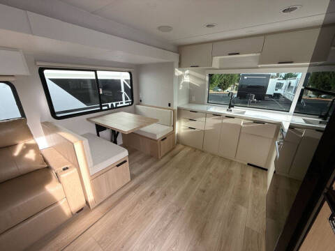 2026 Winnebago Thrive