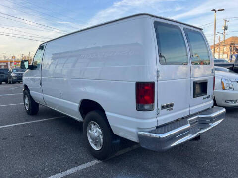 2011 Ford E-Series E-250