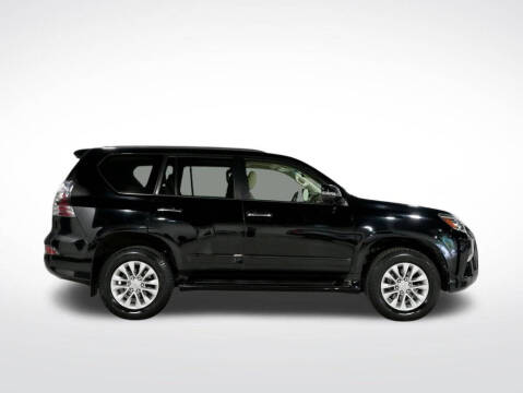 2017 Lexus GX 460