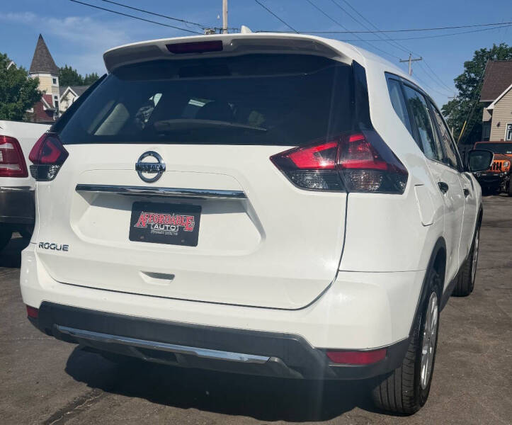 2018 Nissan Rogue S