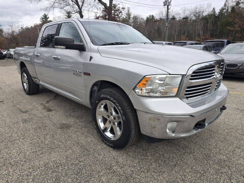 2015 RAM 1500 SLT
