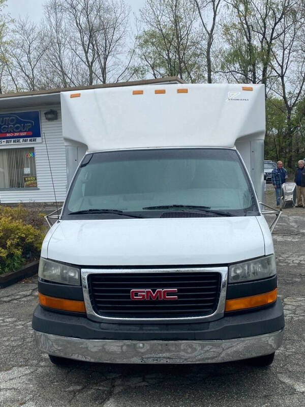 2004 GMC Savana Cutaway 3500