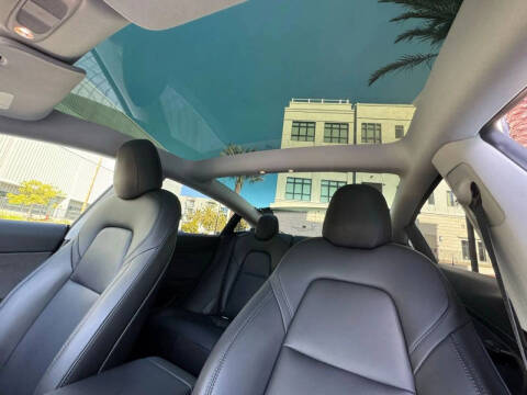 2021 Tesla Model 3 Standard Range Plus