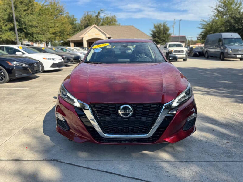 2022 Nissan Altima 2.5 SR