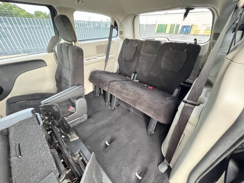 2014 Dodge Grand Caravan SE