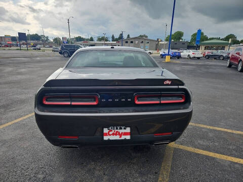 2021 Dodge Challenger SXT