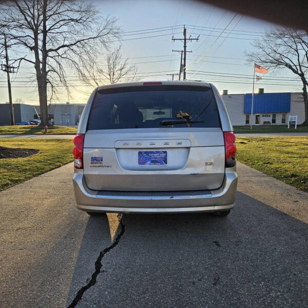 2013 Dodge Grand Caravan SE