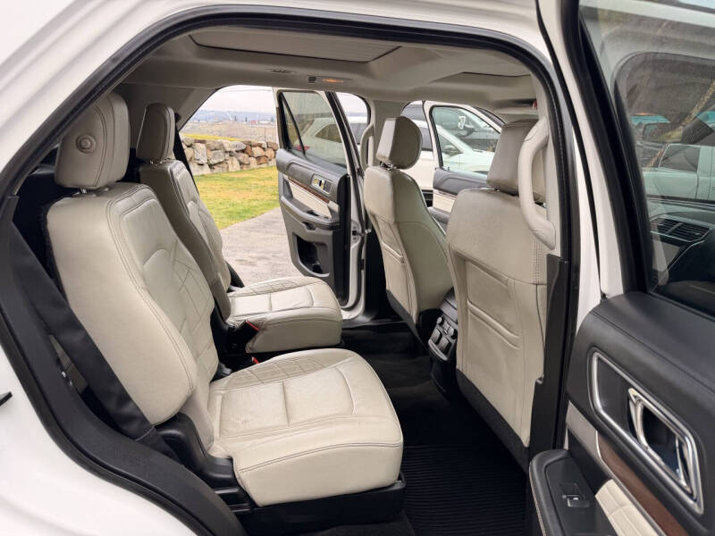 2016 Ford Explorer Platinum