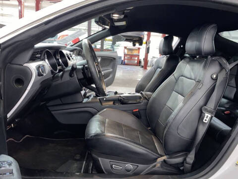 2017 Ford Mustang EcoBoost Premium