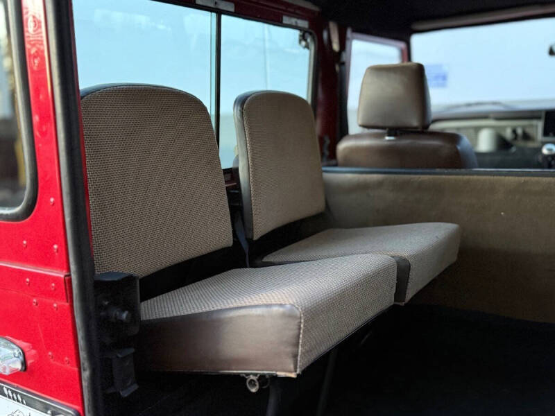 1987 Land Rover Defender