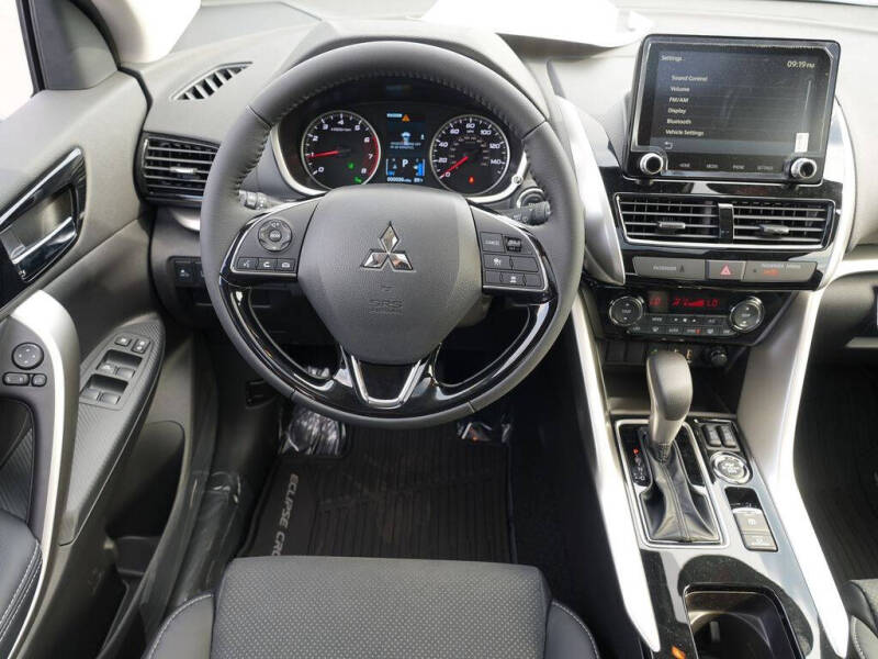 2026 Mitsubishi Eclipse Cross SE