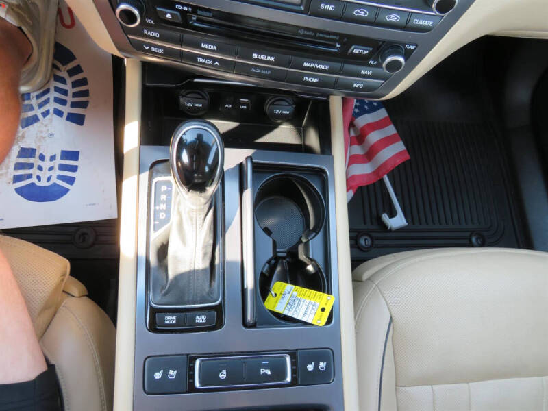 2015 Hyundai Genesis