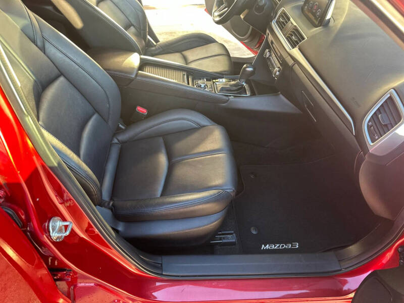 2017 Mazda MAZDA3 Touring