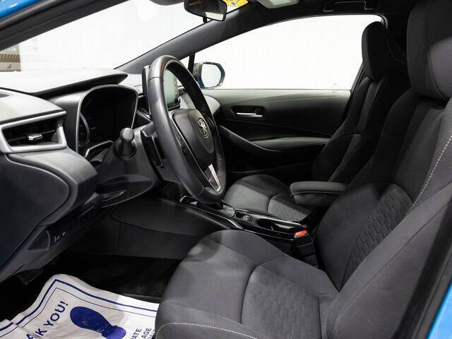 2020 Toyota Corolla Hatchback SE